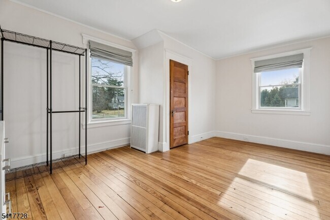 Building Photo - 439 St Marks Ave