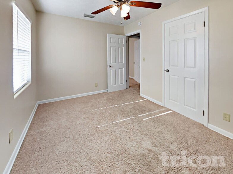 Building Photo - 10506 Dodd Rd