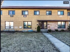 Building Photo - 615 Maple Ct