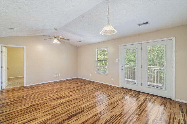 Building Photo - 1034 Brittany Deanne Ln