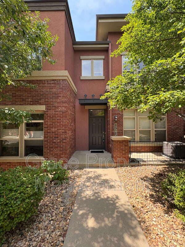 Building Photo - 8925 E Nichols Pl