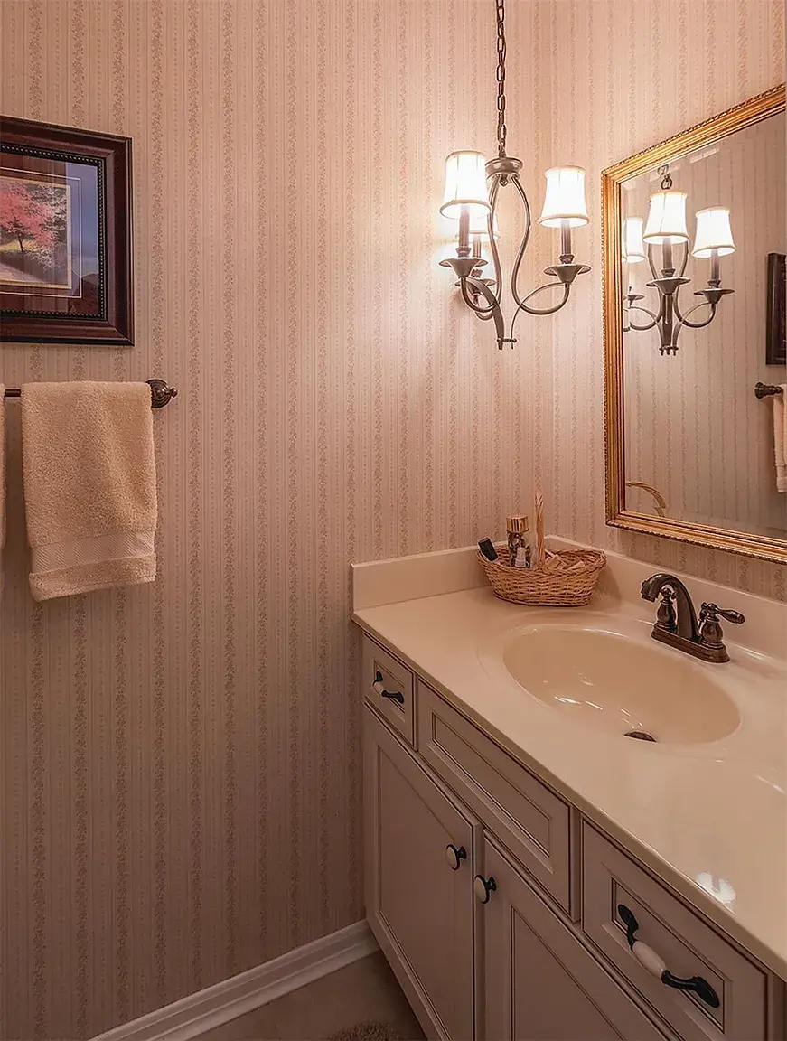 Powder Room - 9120 Dominion Cir
