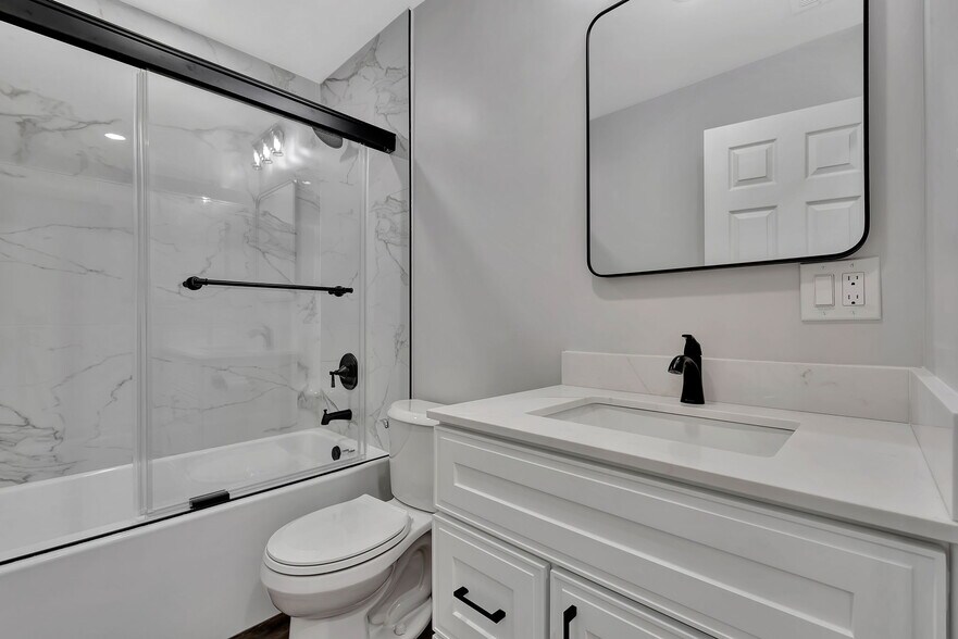 Building Photo - 2833 Cadmill Ct