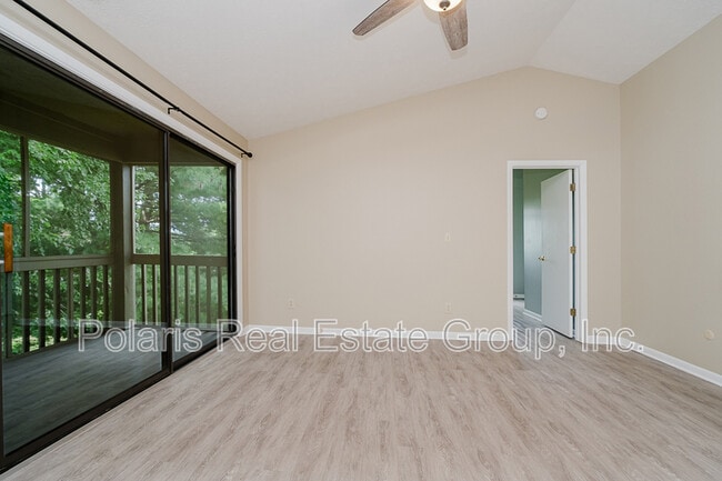 Building Photo - 4540 Village Ct