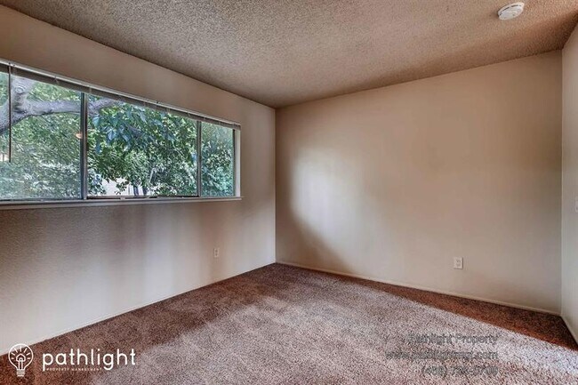 Building Photo - 3528 Granby Dr