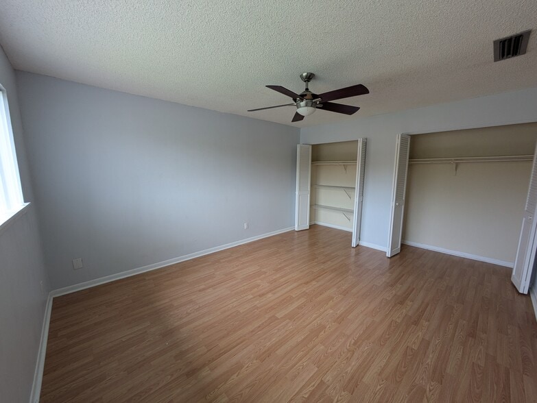 Building Photo - 6303 Newtown Cir