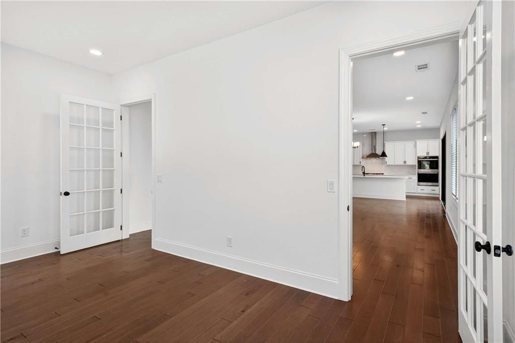 Building Photo - 395 Tillman Pass