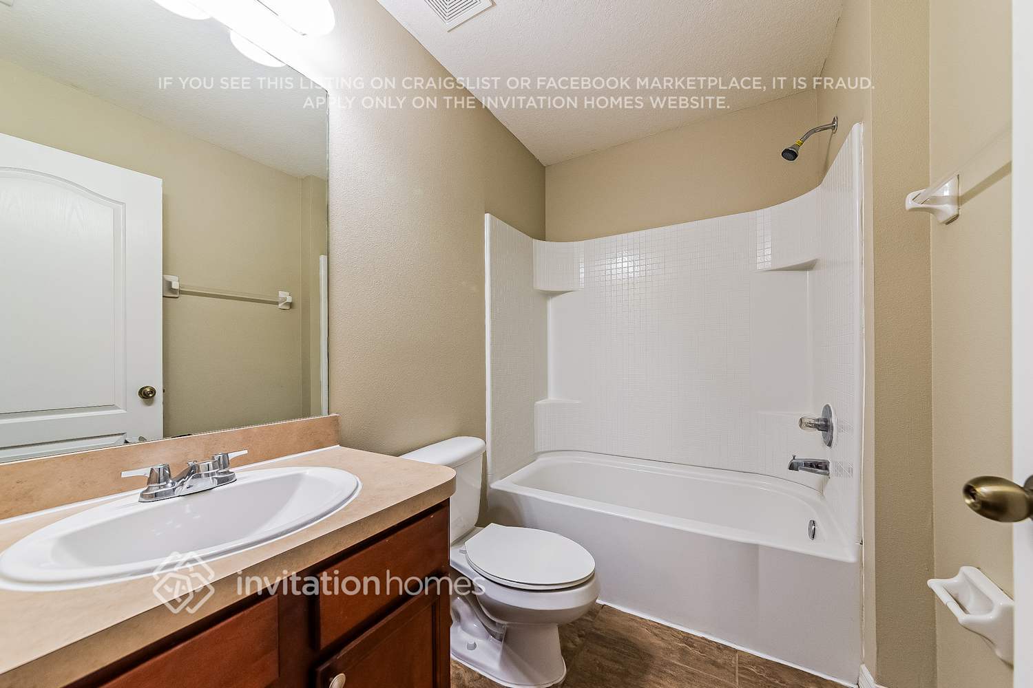 Building Photo - 1734 Bonita Bluff Ct