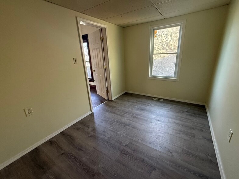 Building Photo - 97 Glenview Ave