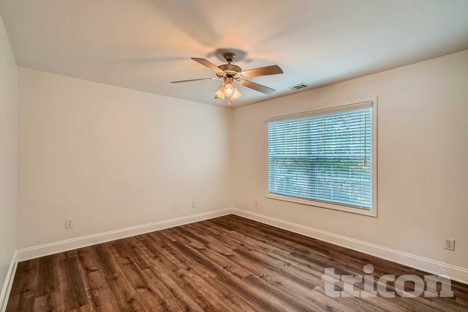 Building Photo - 612 Peach Pl