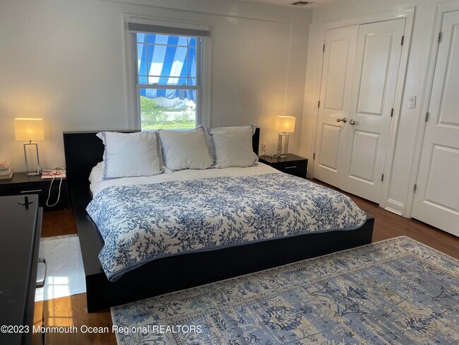 Building Photo - 516 Page Ave