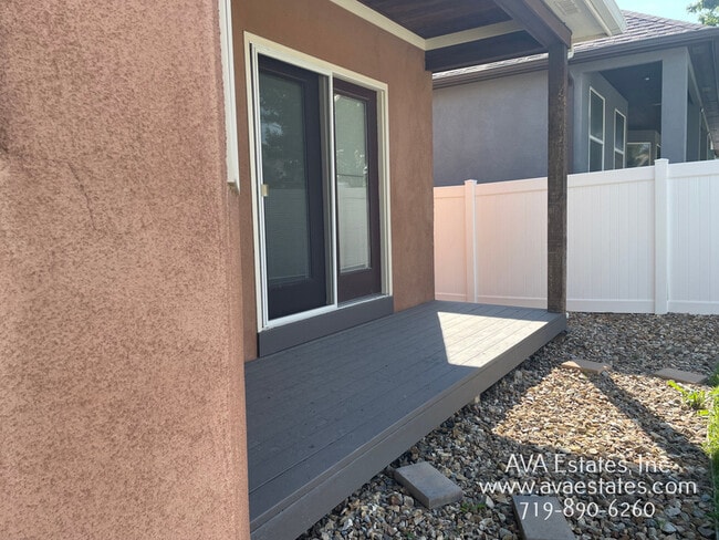 Building Photo - 1705 Aquila Dr