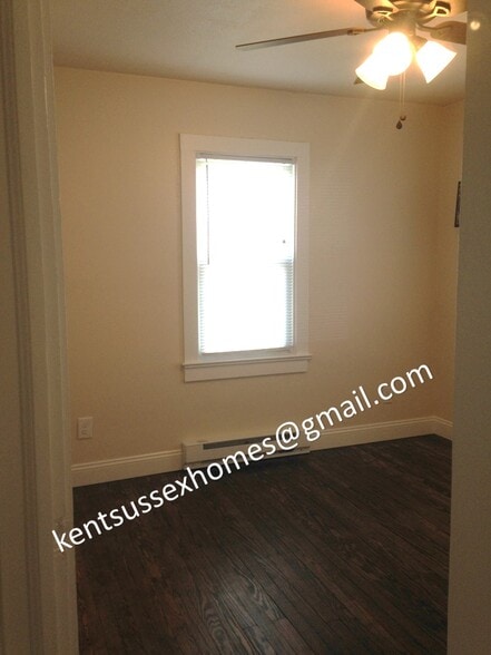 Building Photo - 527 S Washington St