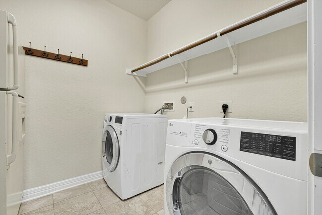 Building Photo - Spacious 5-Bedroom Beauty in Triana Neighborhood –  with Community Perks!