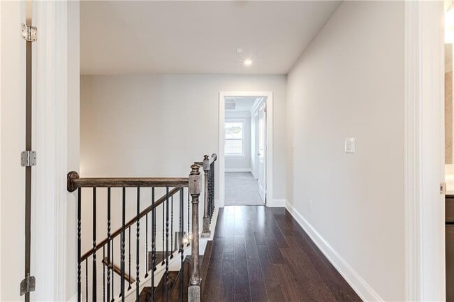 Building Photo - 5499 Terrace Bend Pl