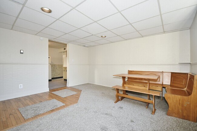 Building Photo - 741-743 Bower Hill Road