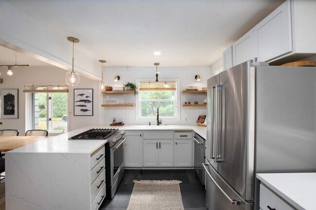 Main Floor - Kitchen - 6363 NE 31st Ave