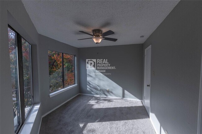 Building Photo - 1 Bedroom 1 Bath Unit Available for Rent i...