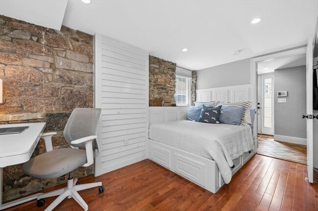 Building Photo - 45 Rutherford Ave