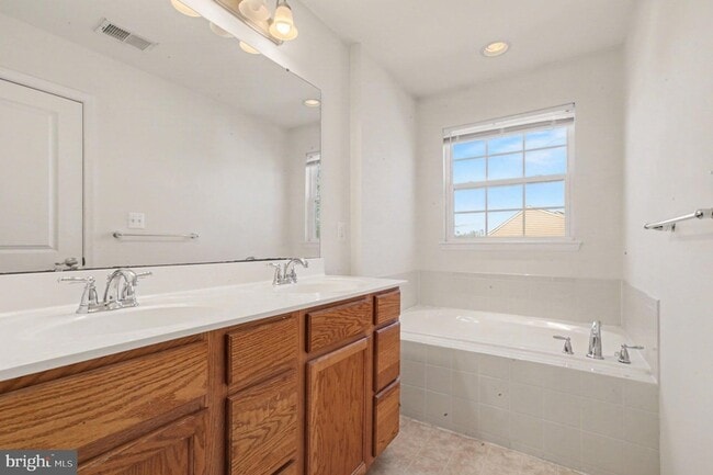 Building Photo - 3108 Alliance Ct