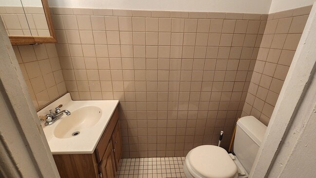 Building Photo - 42 S Main St