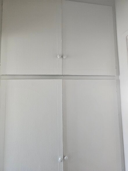 Storage - 2305 Hauser Blvd