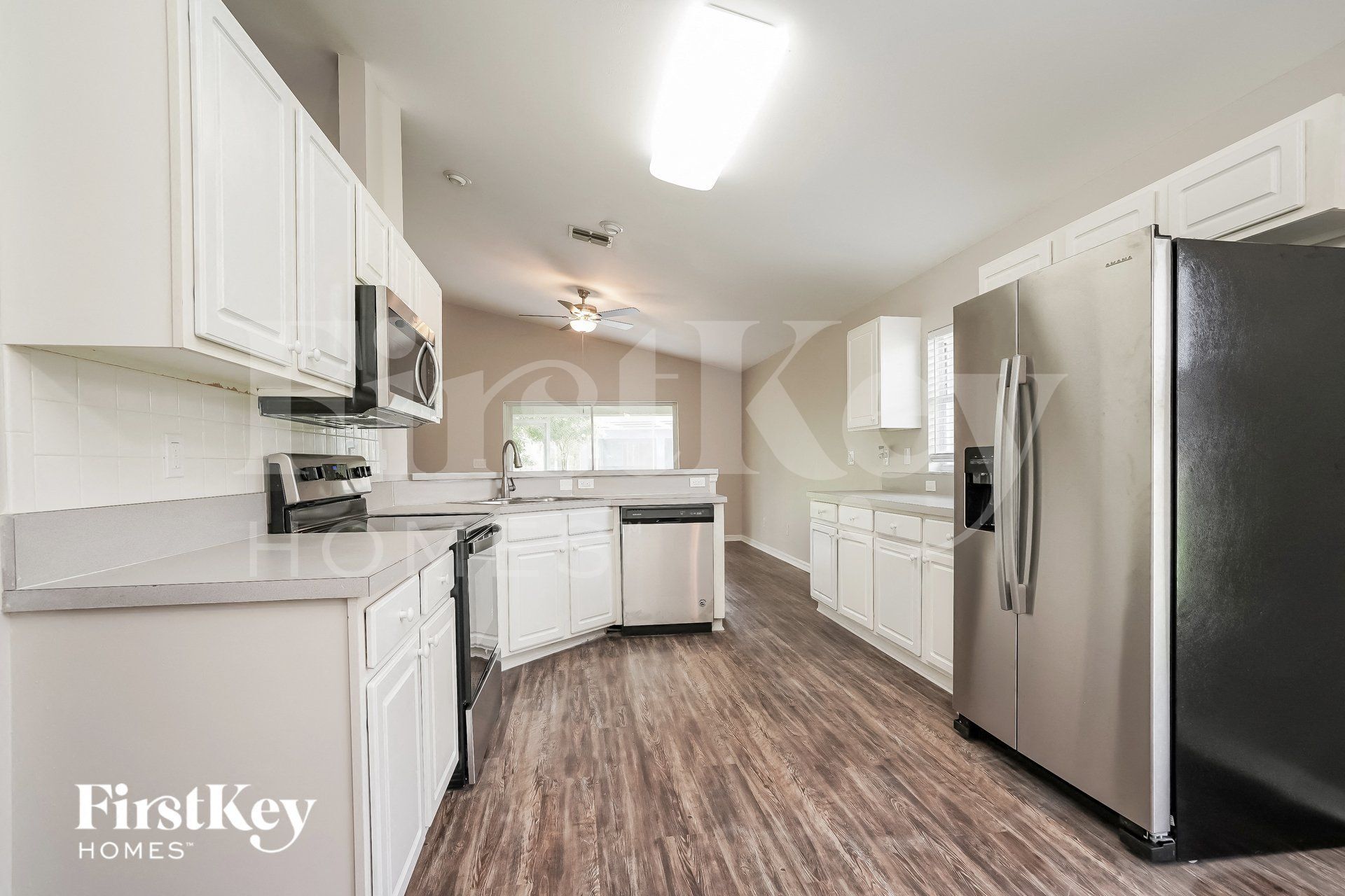 Building Photo - 1528 Graduate Ct