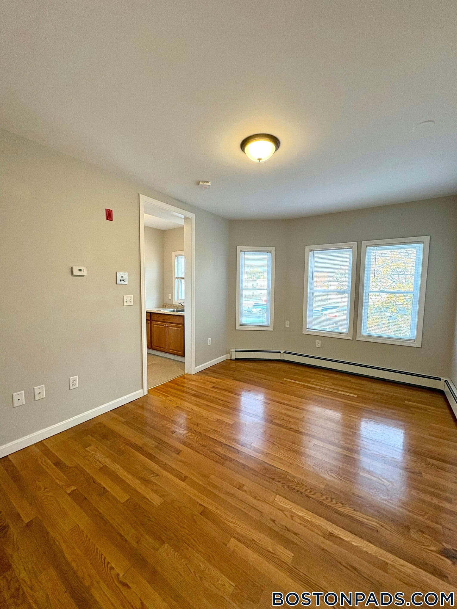 Building Photo - 4 Kingsley Terrace