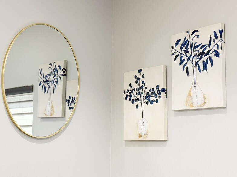 Building Photo - 2108 E Viviana St