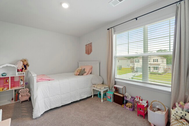 Building Photo - 41 Gypsea Ln