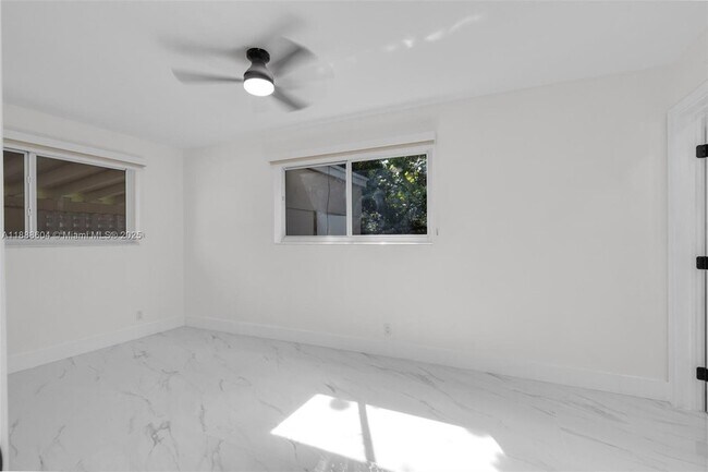 Building Photo - 6431 Roosevelt St