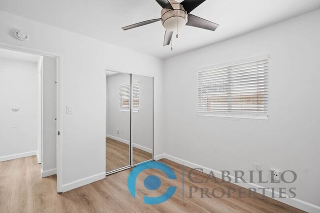 Building Photo - 4123 Kansas St