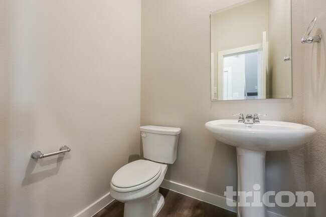 Building Photo - 206 Hockliffe Ct