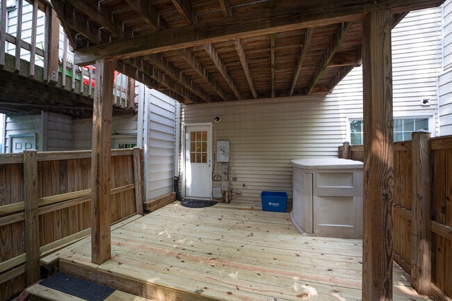 Building Photo - 13711 Flowing Brook Ct