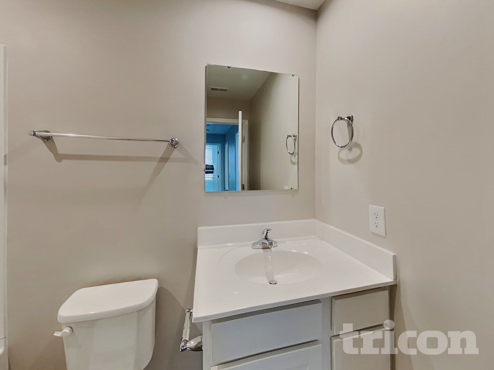 Building Photo - 711 Jacobs Trl