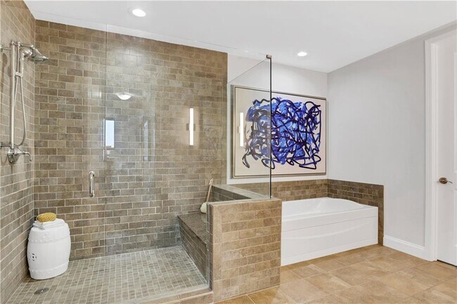 Building Photo - 270 17th St NW