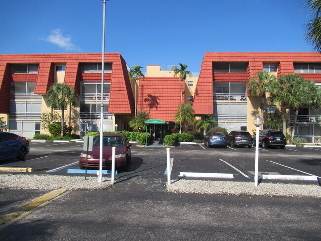 Primary Photo - 22605 SW 66th Ave