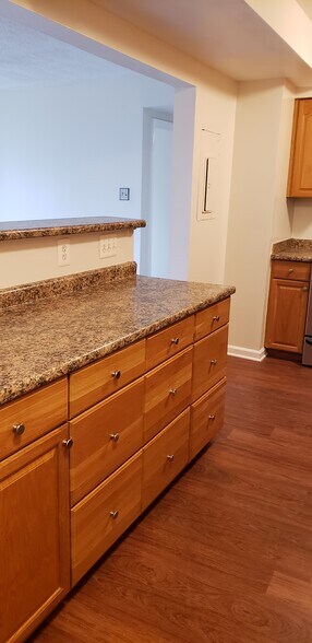 Building Photo - 6301 Stevenson Ave