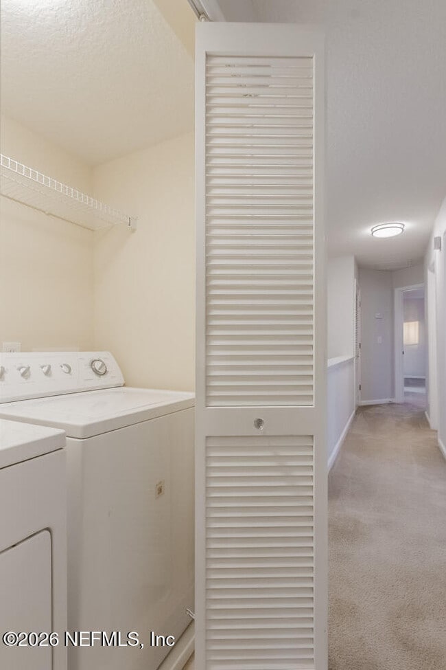 Building Photo - 2307 Sunset Bluff Dr