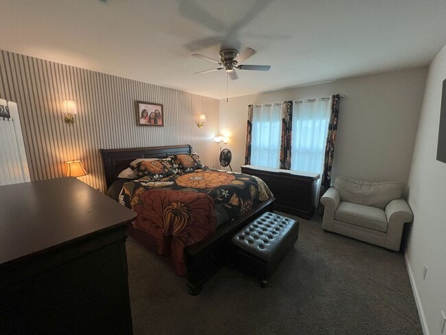 Building Photo - Stunning 4-Bedroom Home in Zachary's Mirav...