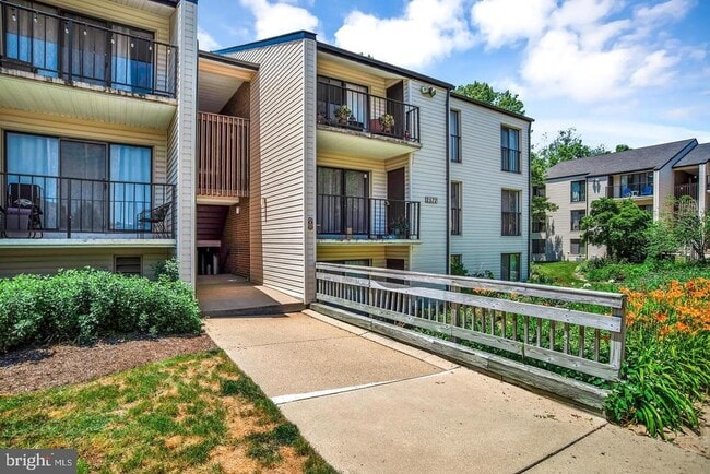 Building Photo - 2572 Riva Rd