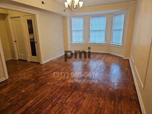 Building Photo - 1 W 28th St