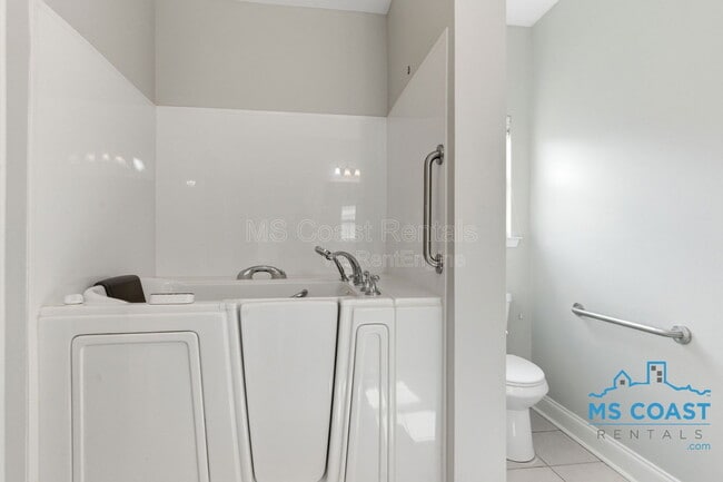 Building Photo - 11437 Caroline Court