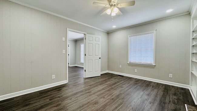 Building Photo - 815 W Palmetto St