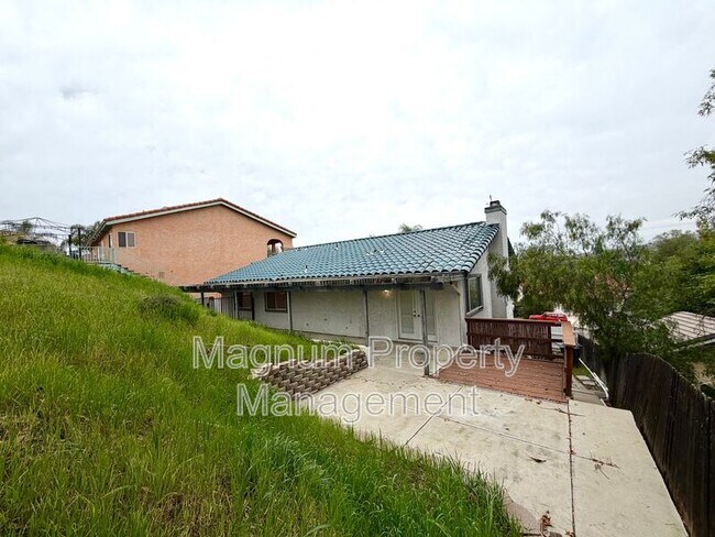 Building Photo - 23775 Cruise Cir Dr