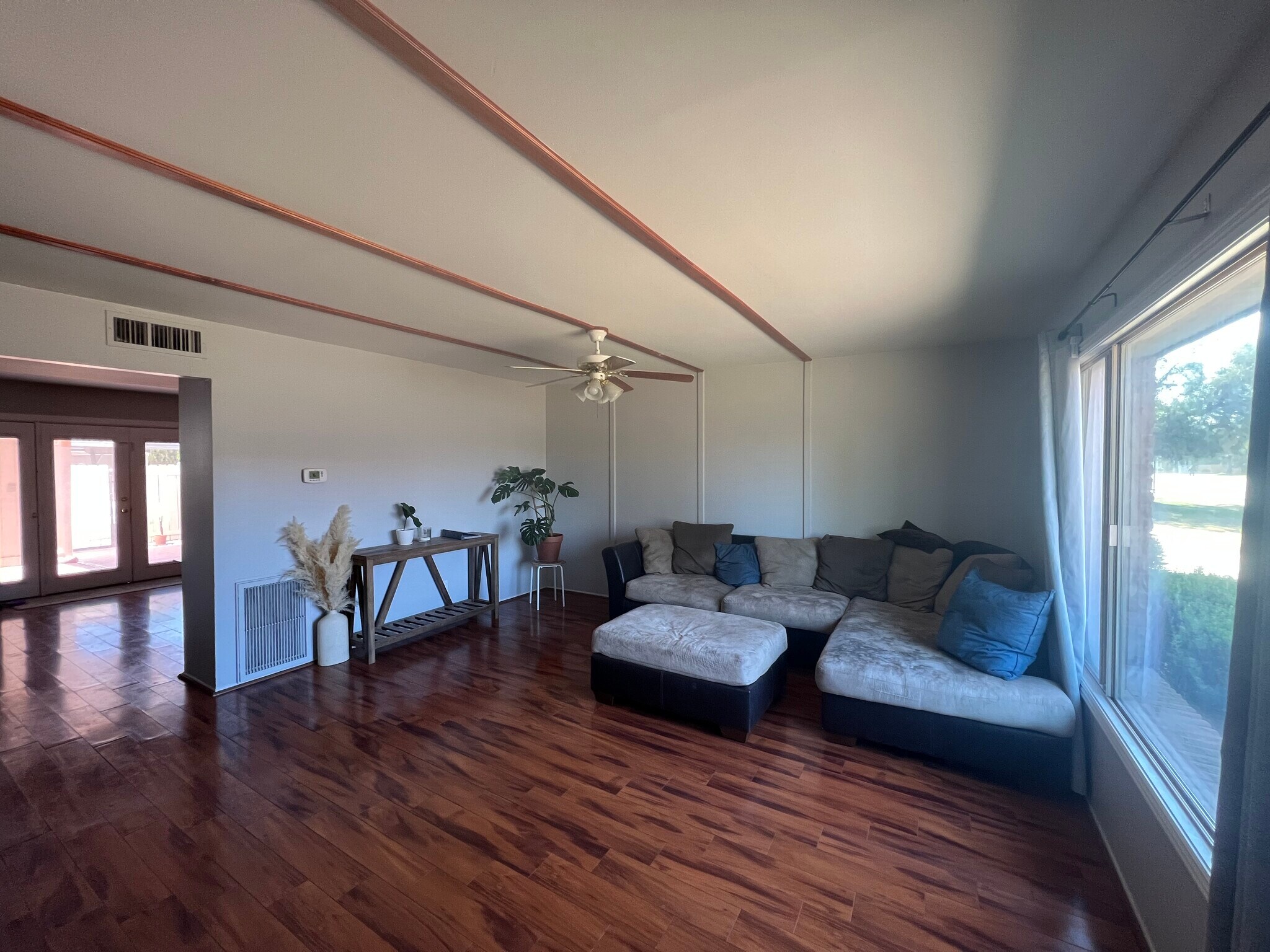 Living Room - 8508 E McDonald Dr