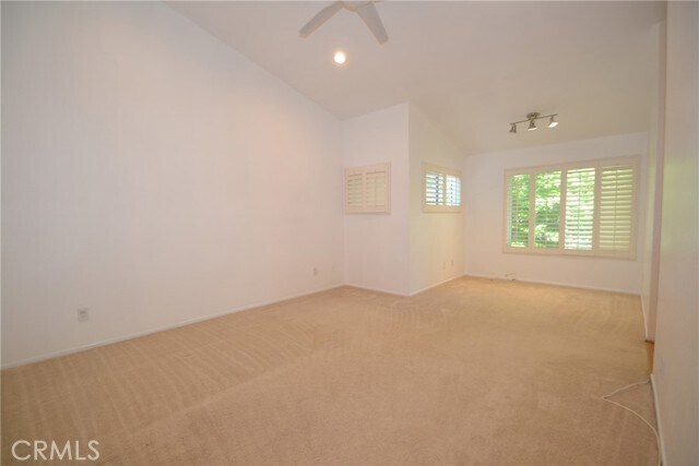 Building Photo - 2615 Plaza del Amo