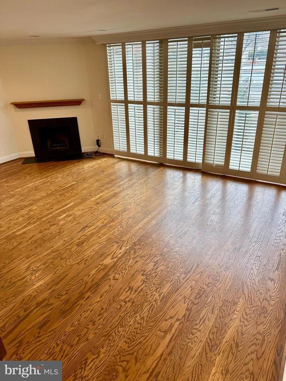 Building Photo - 1741 S Hayes St