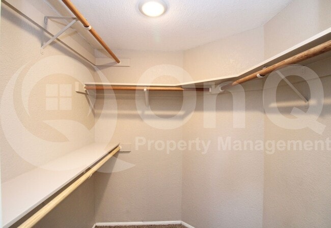 Building Photo - 118 N Heritage Dr
