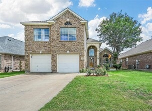 Building Photo - 5825 Fathom Dr